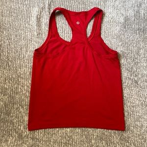 *GENTLY USED* Swiftly Tech Race Length (red)- LULULEMON SIZE 6